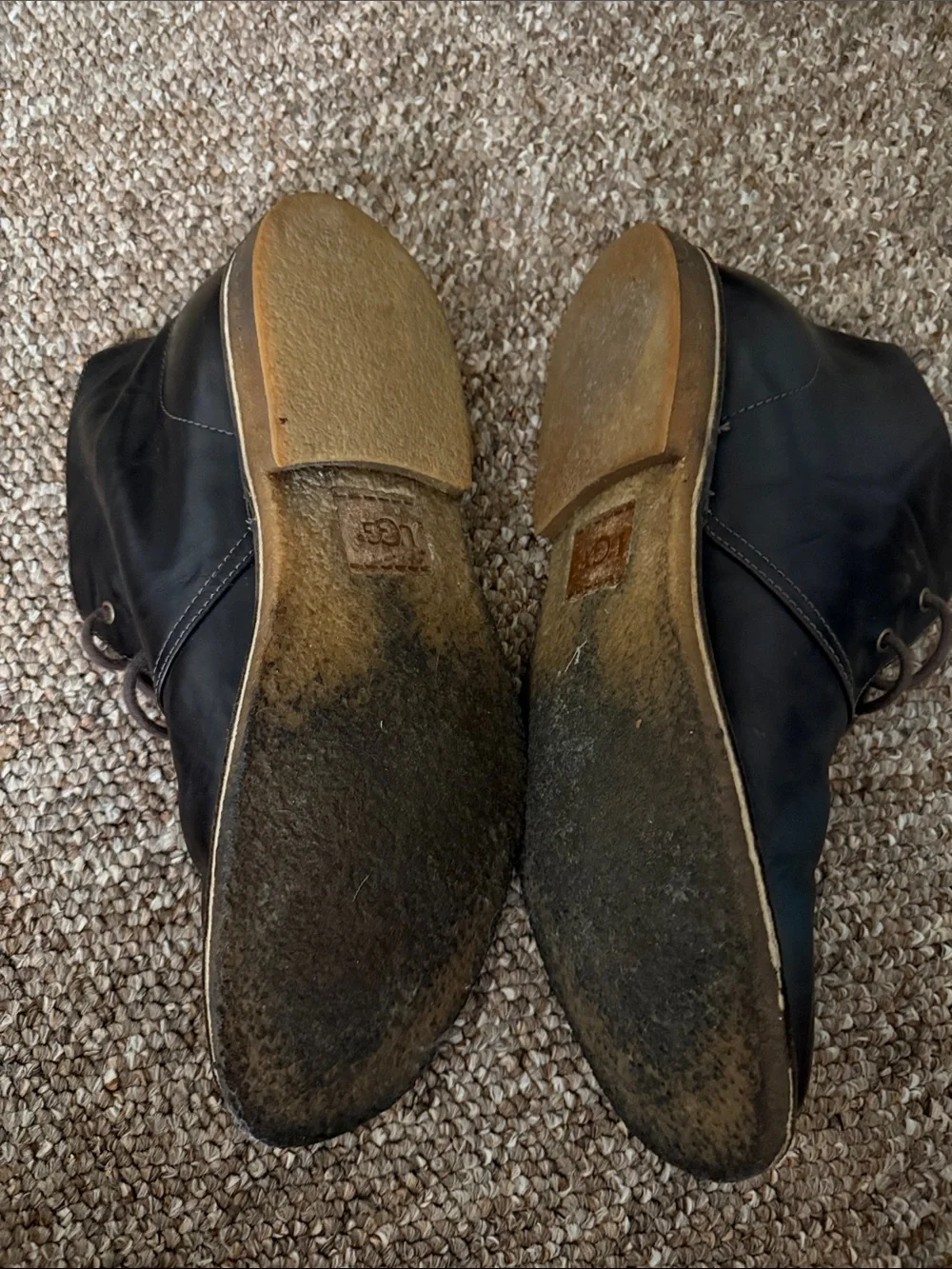 UGG Men's Dark Brown Leather Chukka Boots